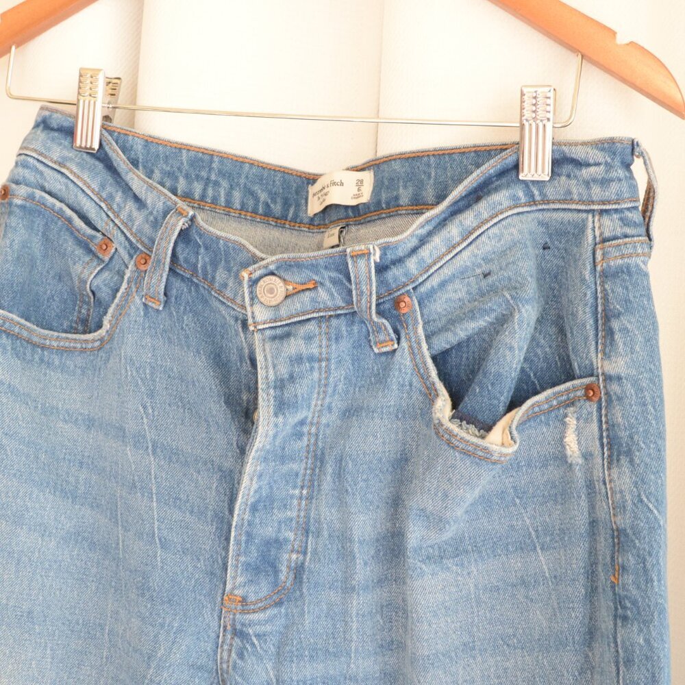 Abercrombie & Fitch 90s Baggy Low Rise Wide Leg Jeans Medium Wash Sz 28/6L - Picture 5 of 7